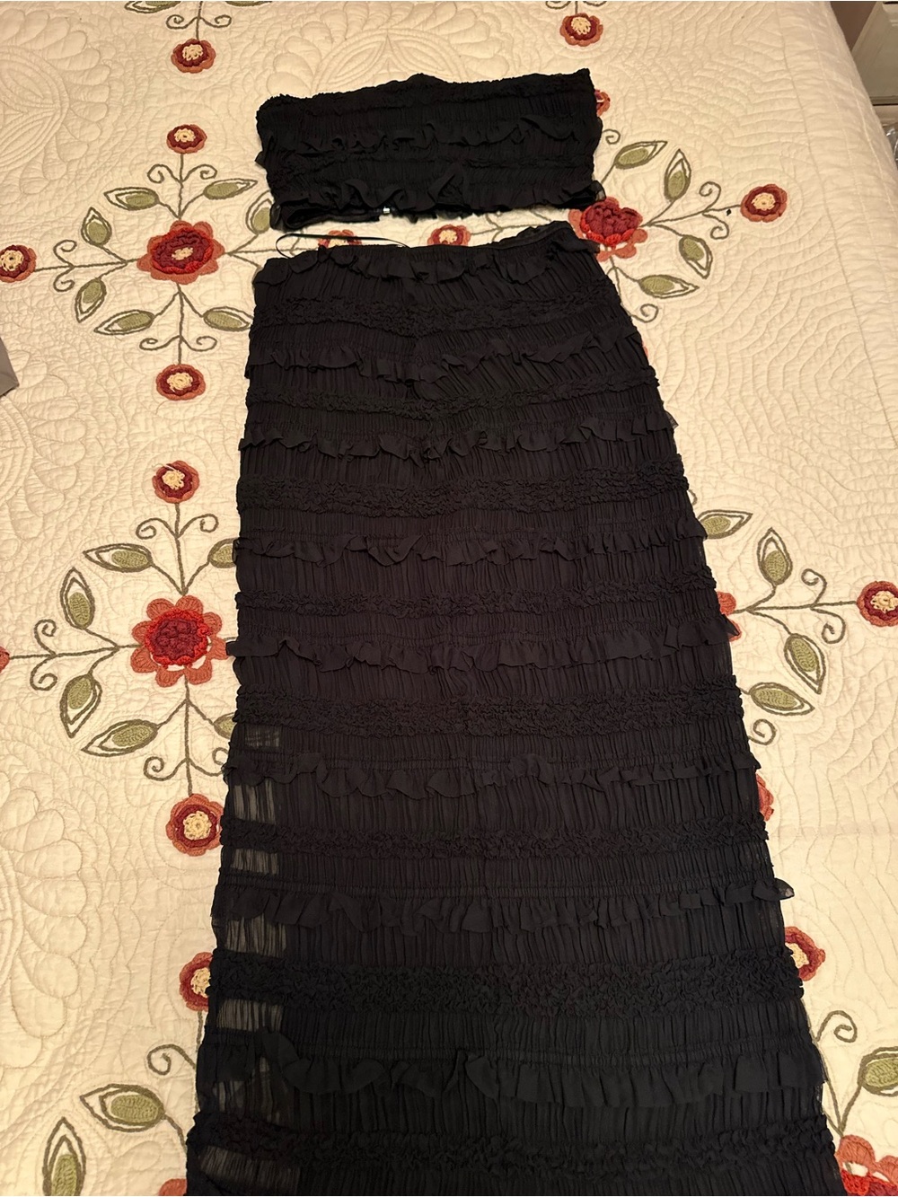 Black Ruffled Maxi Skirt Set - Women's Set